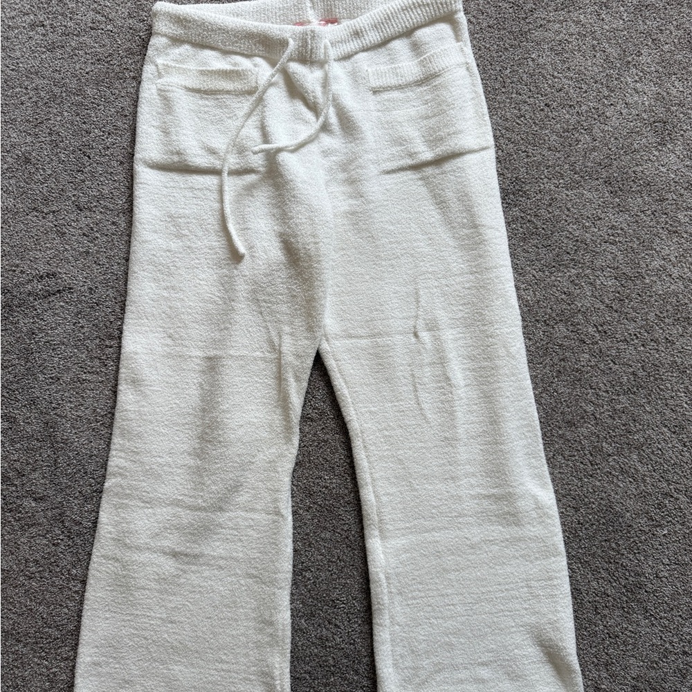 La Vie En Rose white super fuzzy Sweatpants - Relaxed Fit